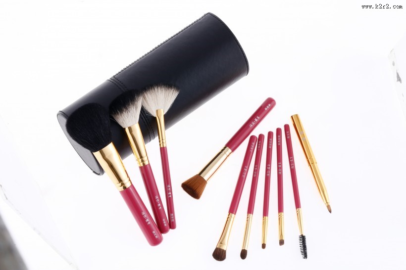 不同功能的化妆刷图片