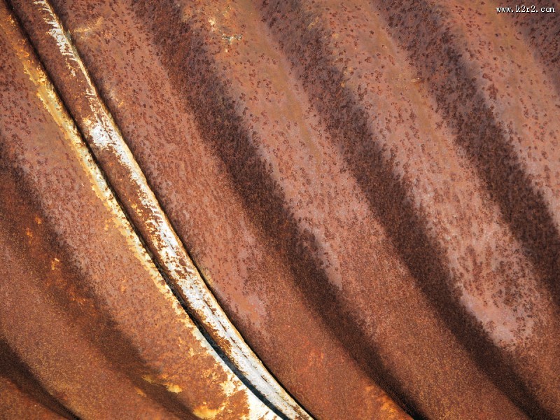 锈迹斑斑废旧的铁皮图片