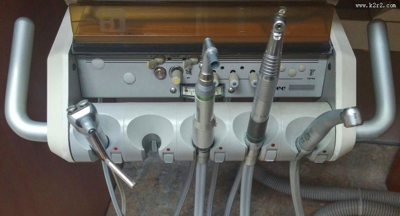 牙科诊所医疗设备图片