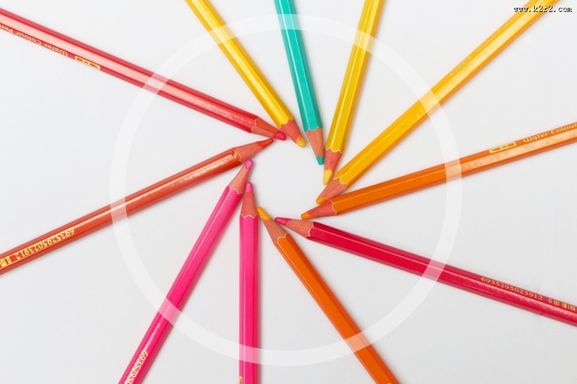 唯美彩色铅笔图片