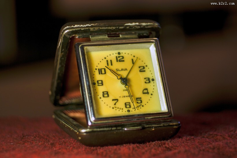 可爱小闹钟图片