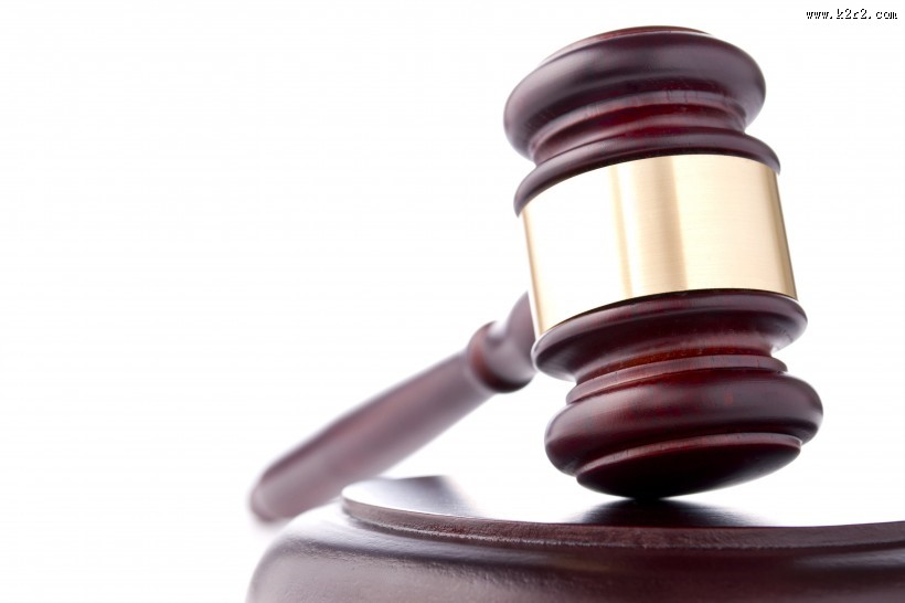 法庭锤与书本图片