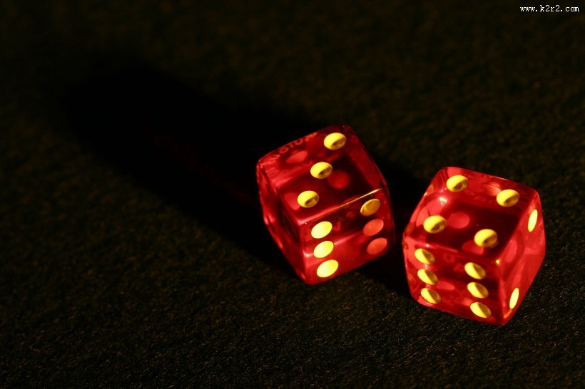 五彩的骰子图片