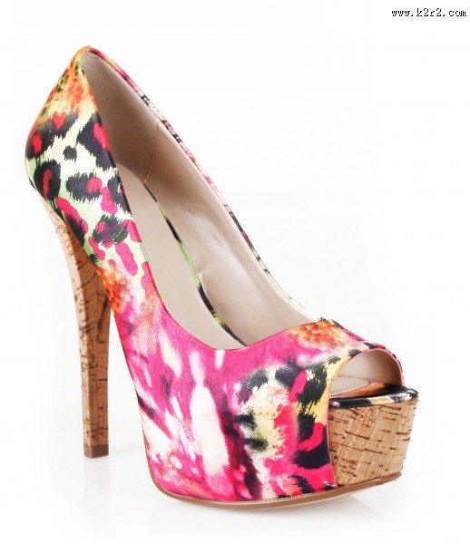 女生高跟鞋图片