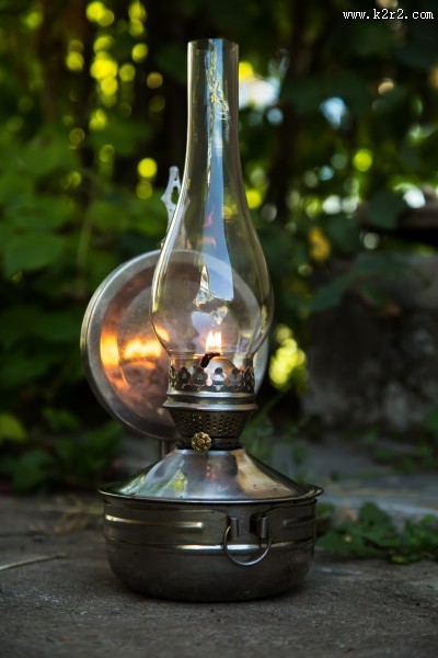 煤油灯图片