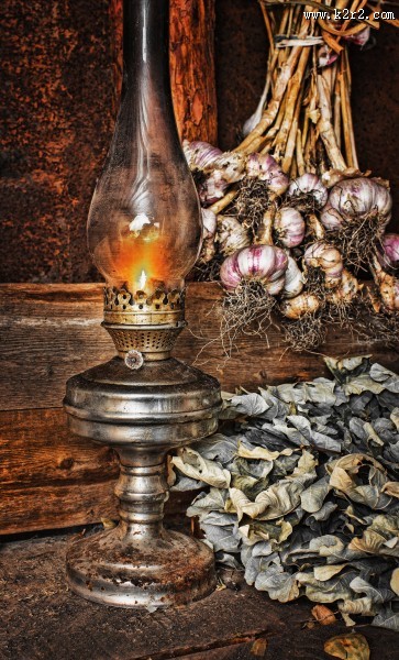 煤油灯图片