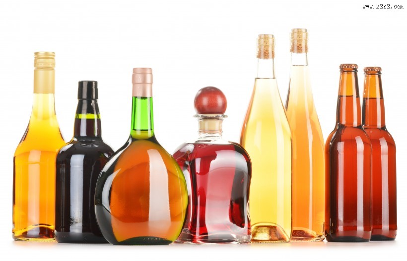 各种颜色瓶装酒图片