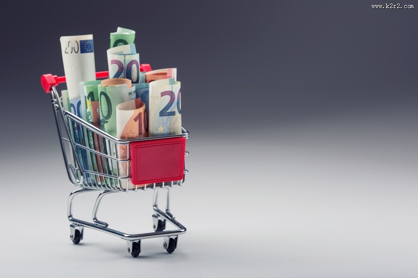 购物车与钞票图片