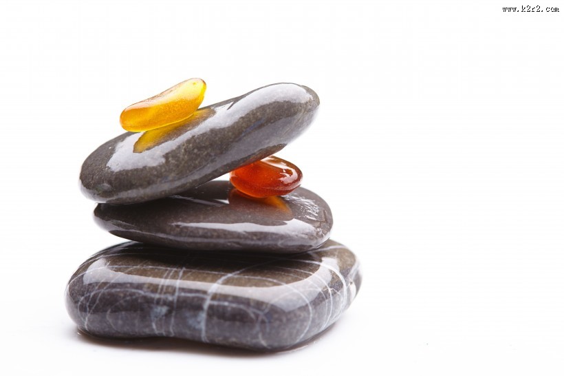 黑色鹅卵石图片