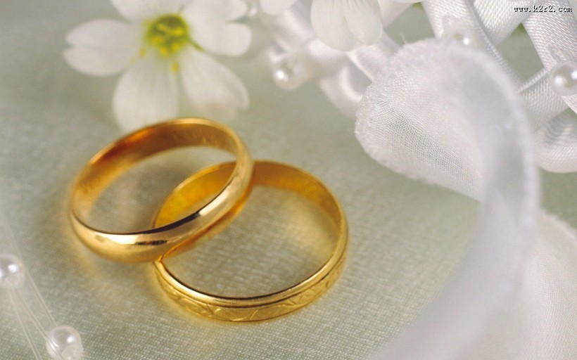 简约婚戒图片