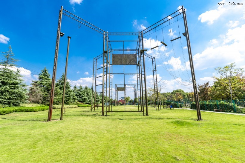 障碍训练场地图片