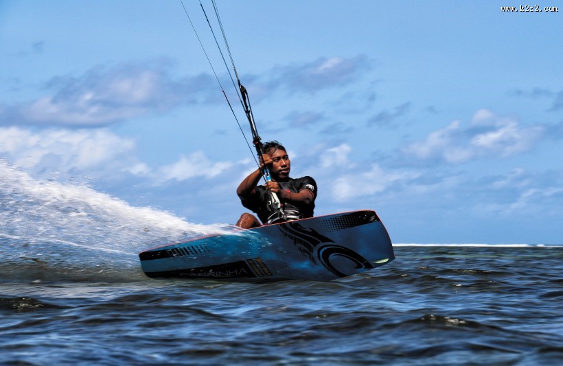 有趣的风筝冲浪图片