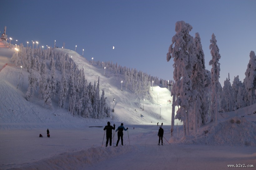 户外滑雪运动图片