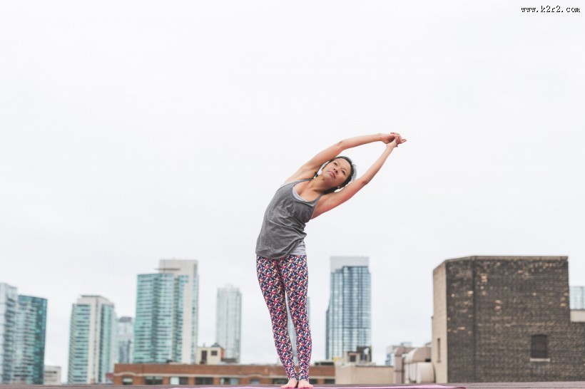 一套瑜伽动作图片大全