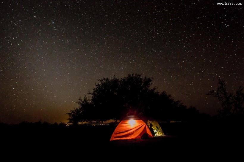 星空下的户外帐篷图片