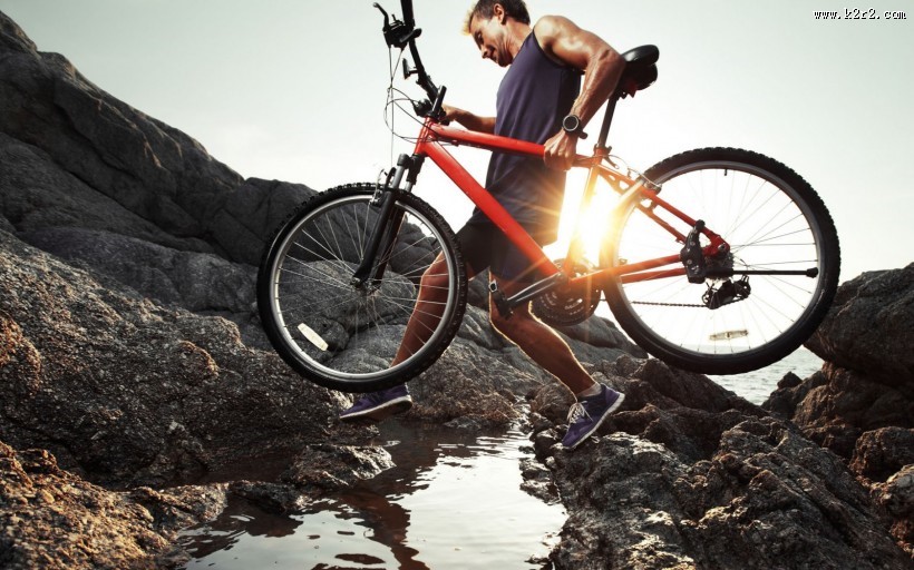 有氧运动骑自行车唯美图片