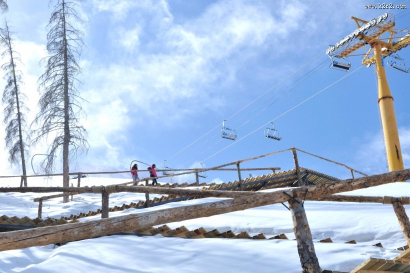 高山滑雪场图片