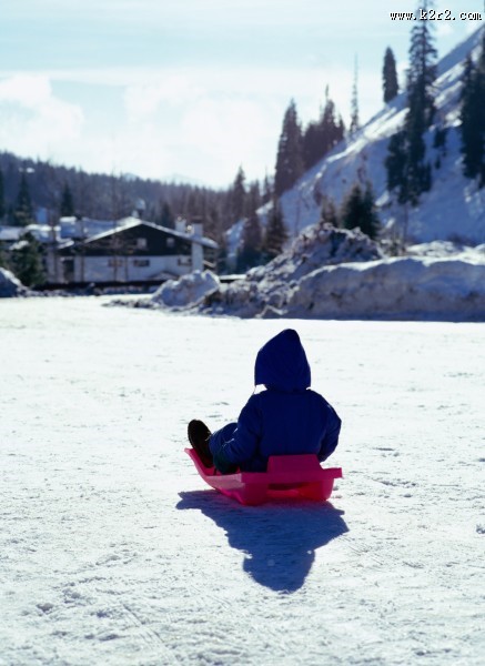 高清滑雪运动图片