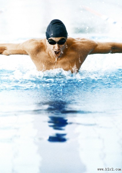 游泳竞赛图片