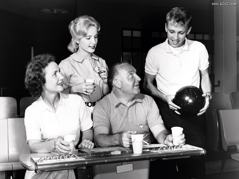 黑白系户外运动图片