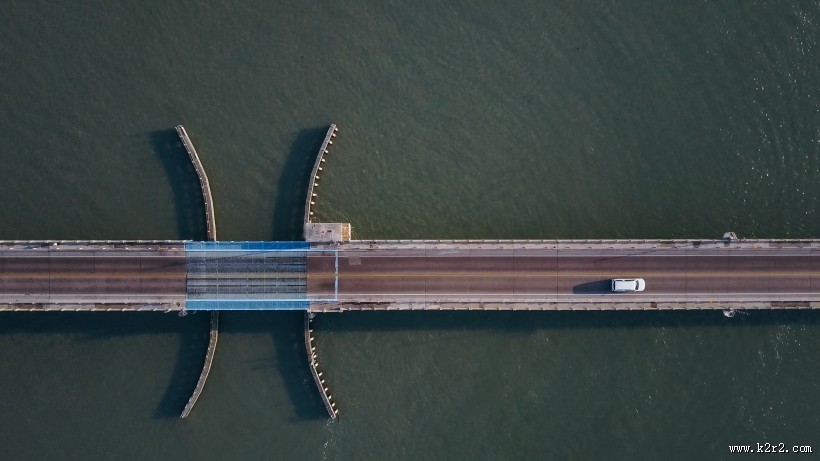 航拍桥梁图片
