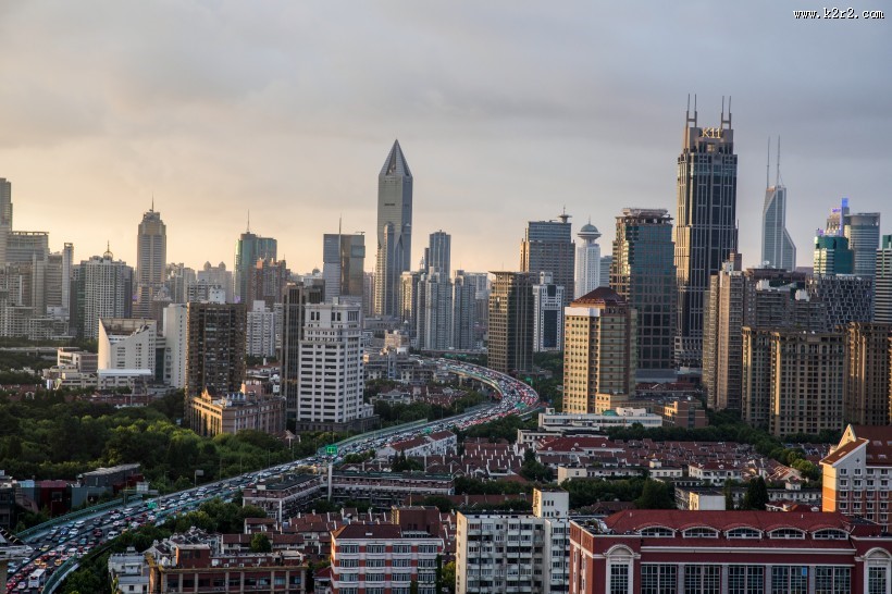 拥堵的城市交通图片大全