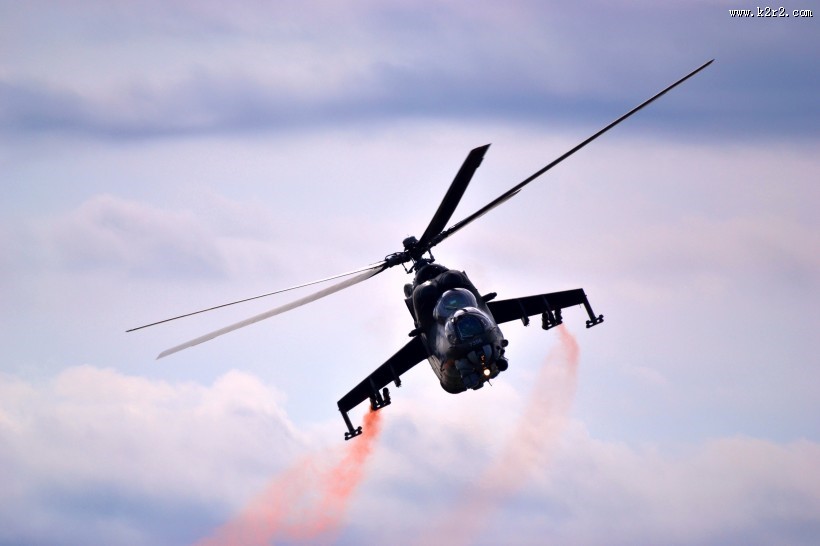 空中的直升机图片大全