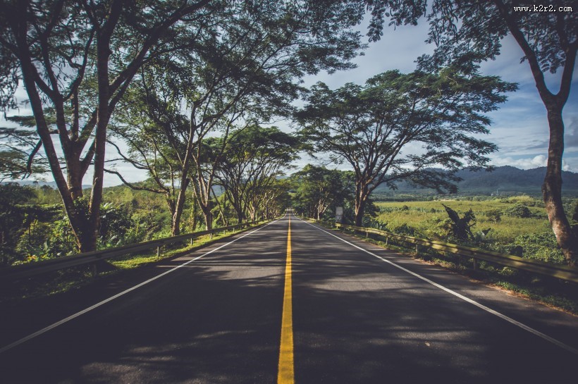 平坦的公路图片大全