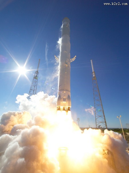 发射升空的火箭图片大全