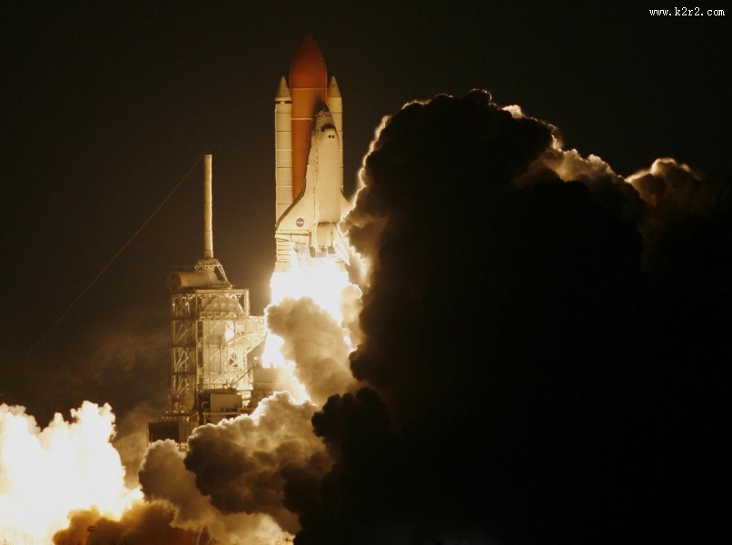 发射升空的火箭图片大全