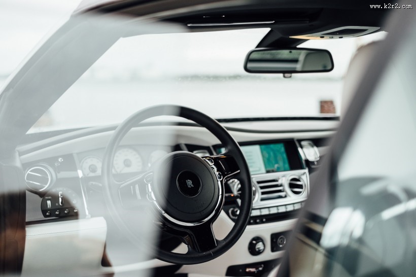 汽车方向盘图片