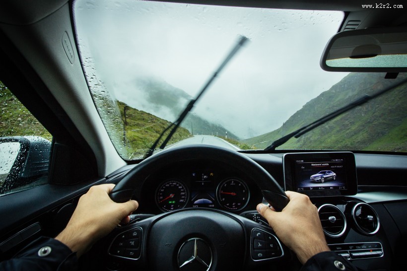 汽车方向盘图片