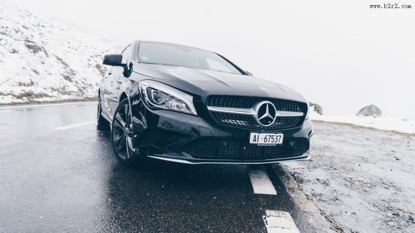 奔驰汽车高清图片