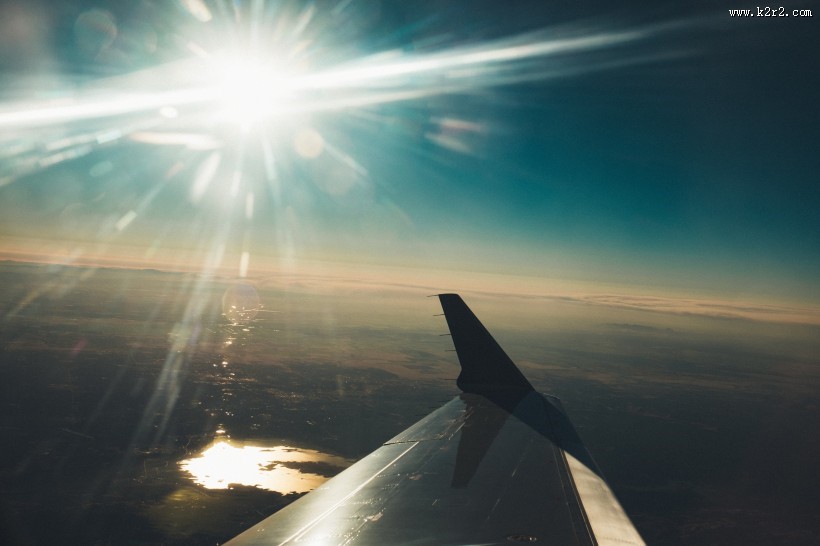 高空中的机翼图片大全