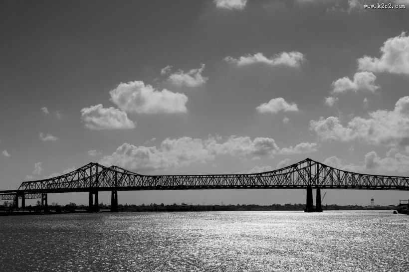 世界知名吊桥图片