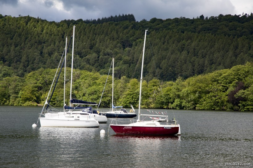 游艇和游艇码头图片