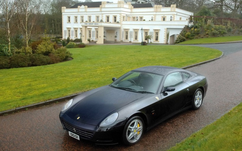 法拉利跑车图片