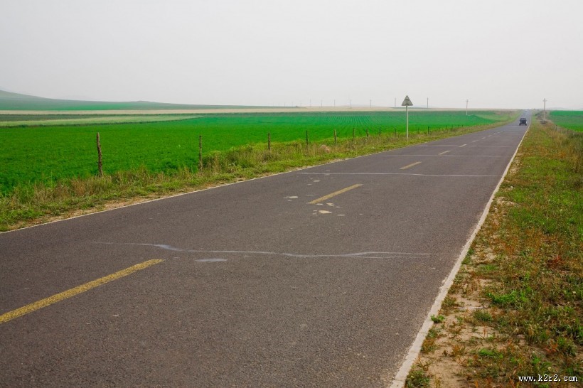 乌兰木统的公路图片