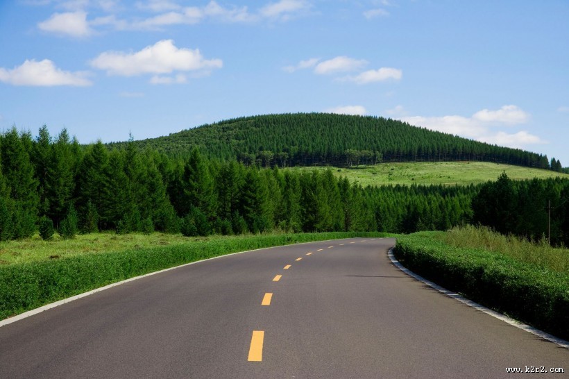 乌兰木统的公路图片