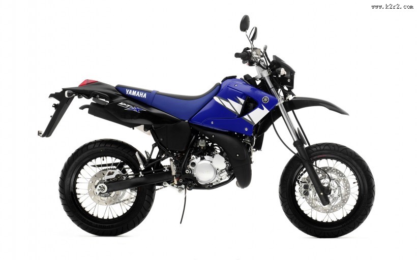 雅马哈摩托车图片