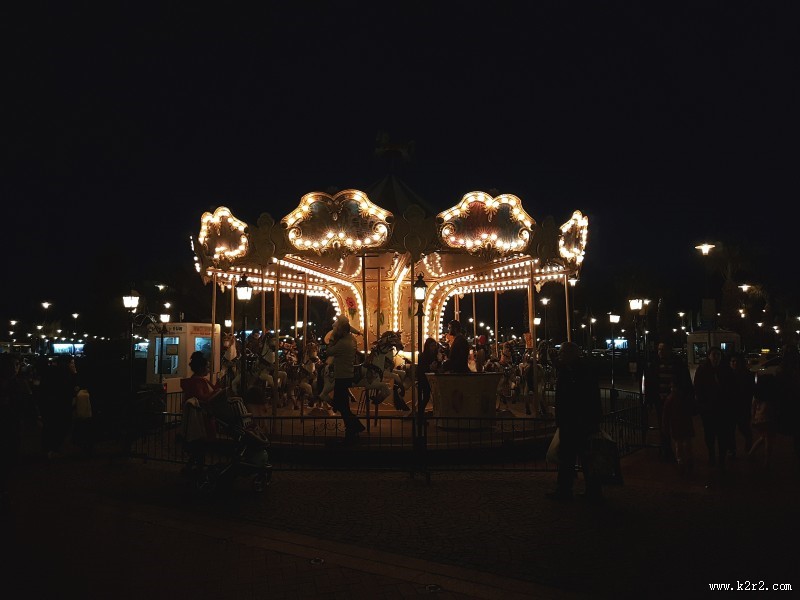 游乐场里的旋转木马图片大全