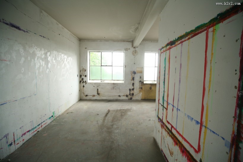 废弃的房子图片