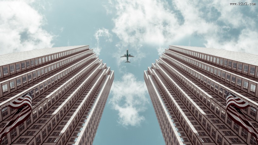 高耸的现代建筑图片