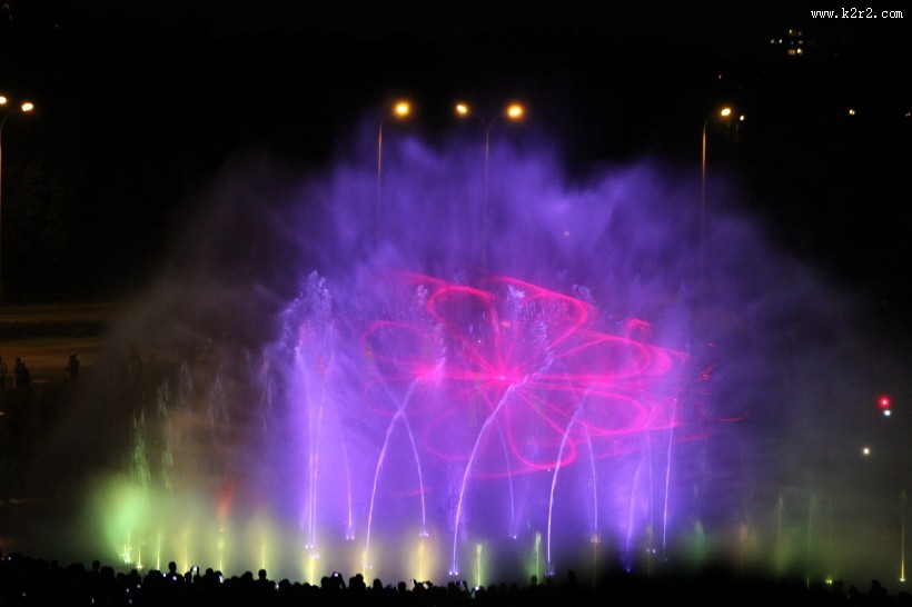 美妙的音乐喷泉图片