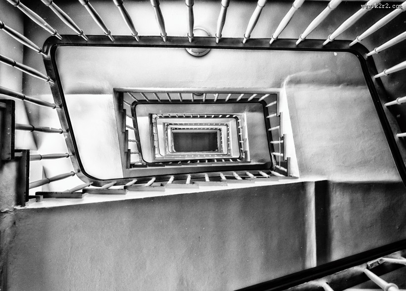 旋转的楼梯图片