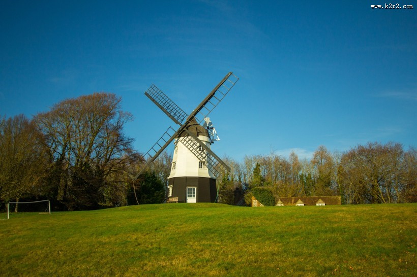 高大的荷兰风车图片大全
