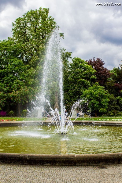 美丽的喷泉图片大全