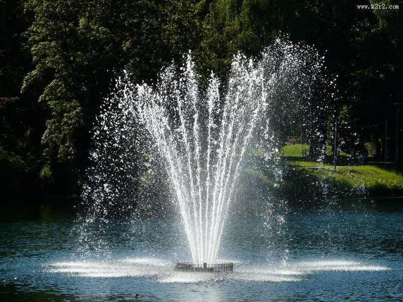 美丽的喷泉图片大全