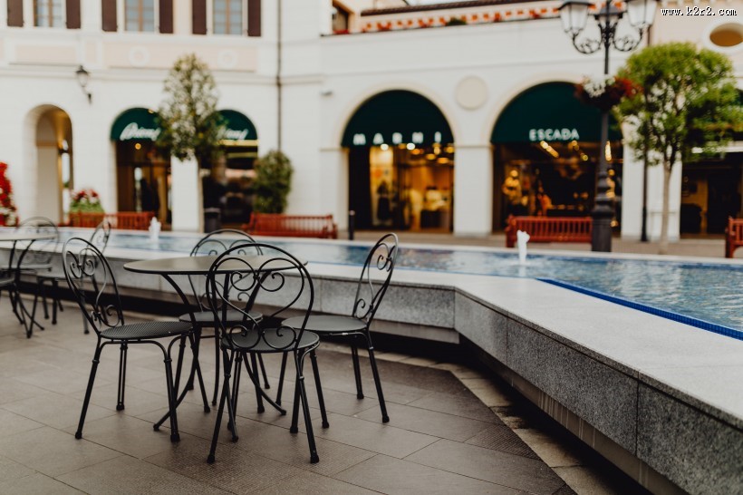 欧式建筑的街角图片