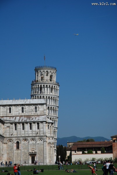 比萨斜塔图片